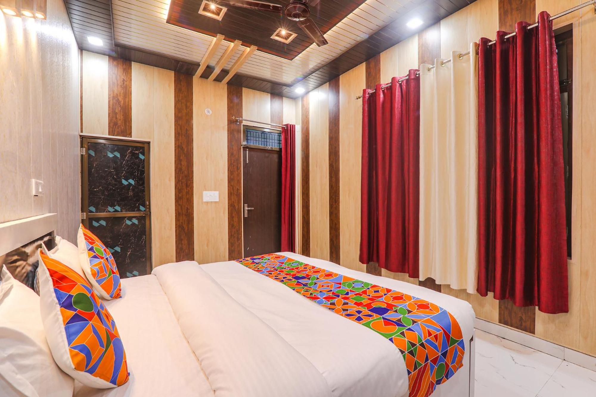 Fabhotel Uma Yugul Ayodhya Exterior foto
