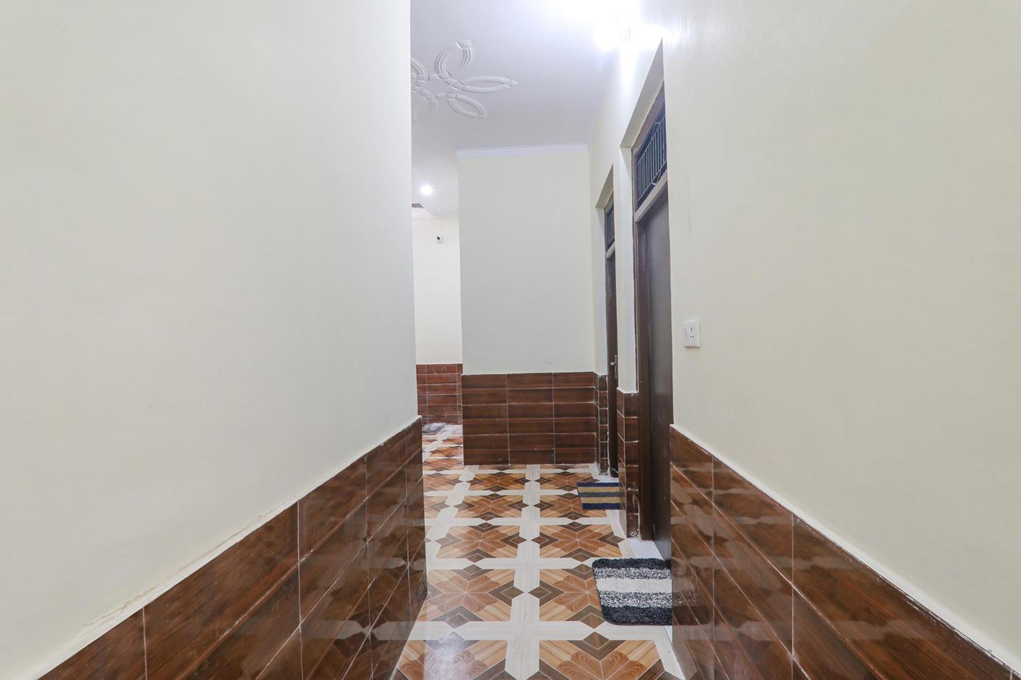 Fabhotel Uma Yugul Ayodhya Exterior foto