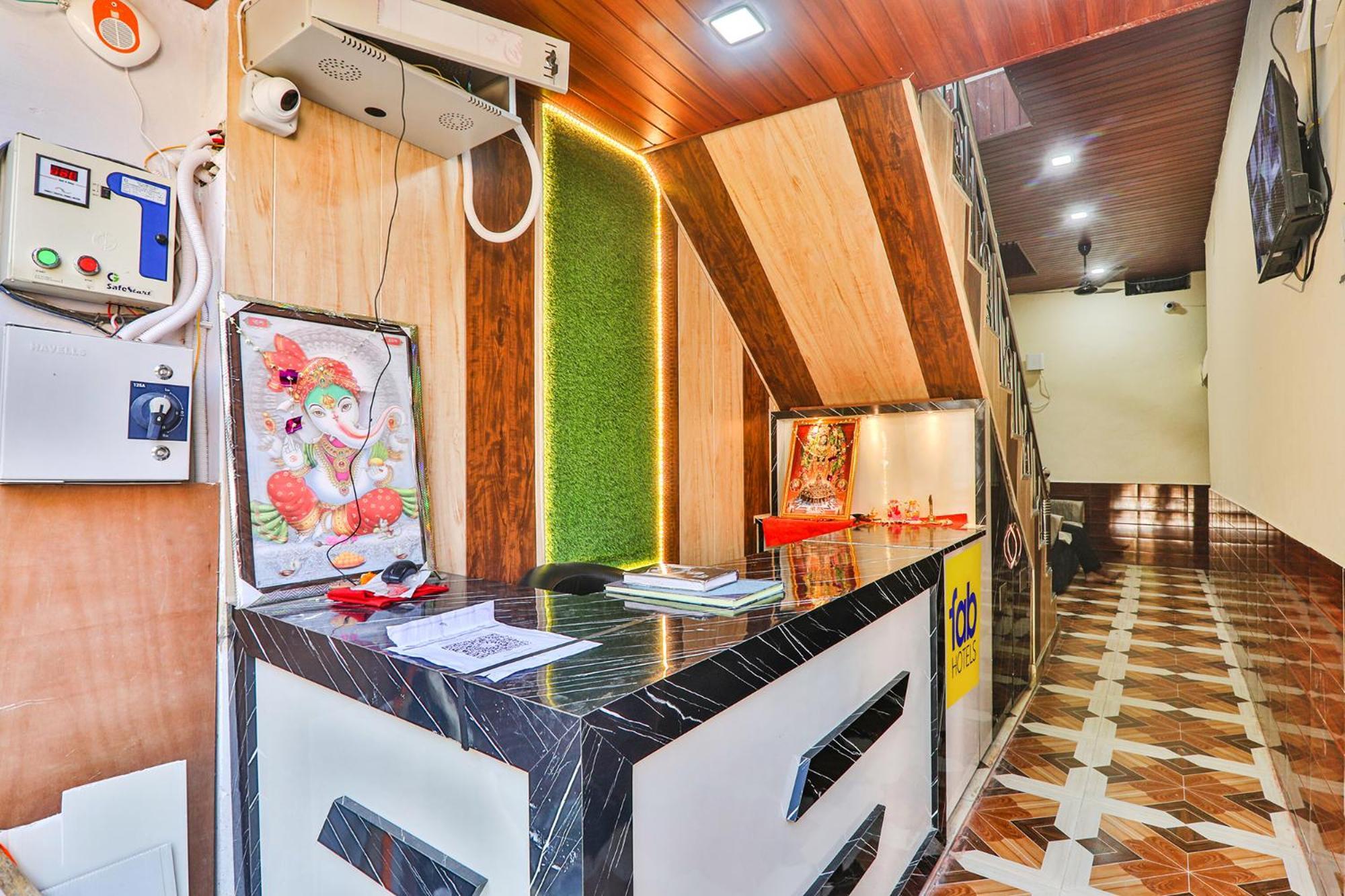 Fabhotel Uma Yugul Ayodhya Exterior foto